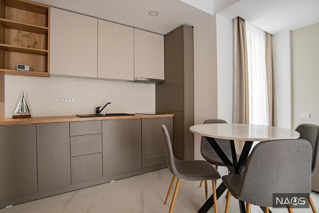 Naos Residence Navodari Bagian luar foto